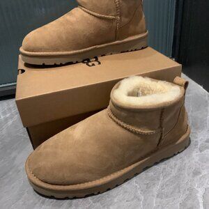 🖤 UGG Classic Ultra Mini Booties EU37